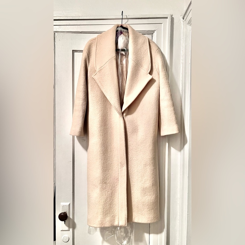 Elegant Cream Teddy Jacket - Picture 6 of 7